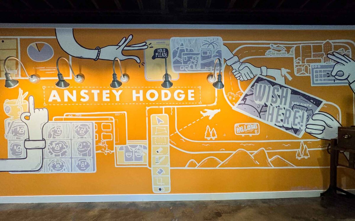 Tandem Arts Collective Paints Mural at Anstey Hodge Service Station