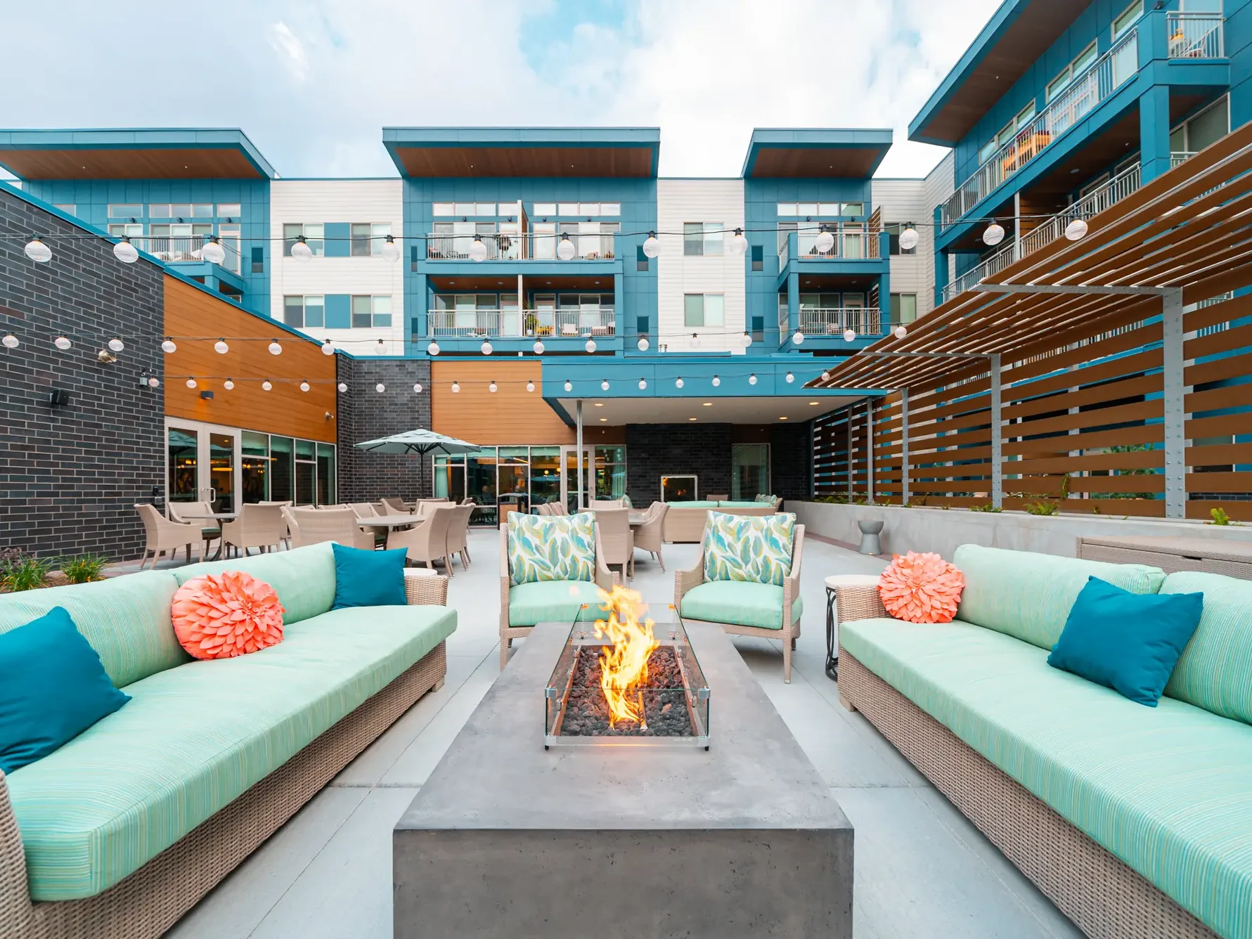 Patio area at Rockwood at Whitworth.